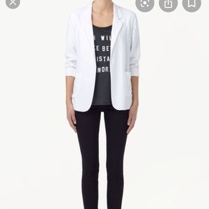 Aritzia Kent Blazer (size 6)
